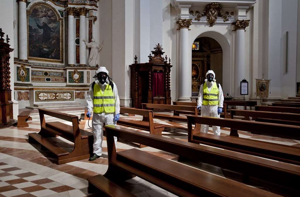 pandemia kościół msza Łubie