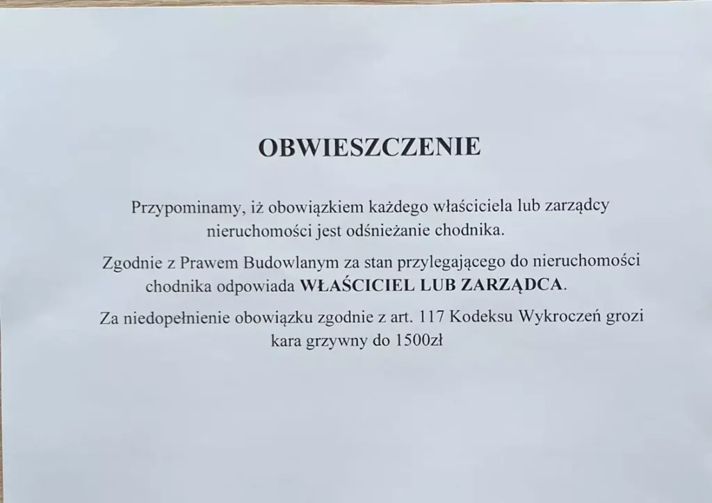 odśnieżanie chodnika